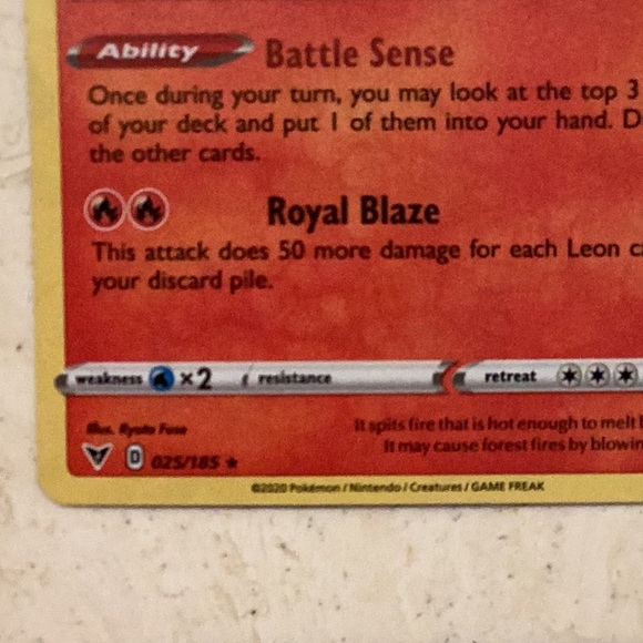 Charizard Cracked Ice 2020 Vivid Voltage Pokemon Card Holo 025/135 #25 TCG - Picture 3 of 7